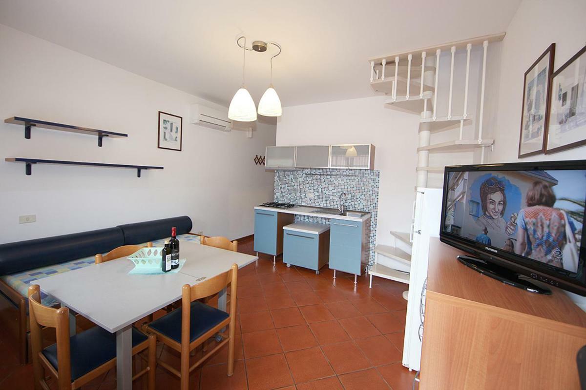 Aparthotel Elba Vip à Porto Azzurro Extérieur photo